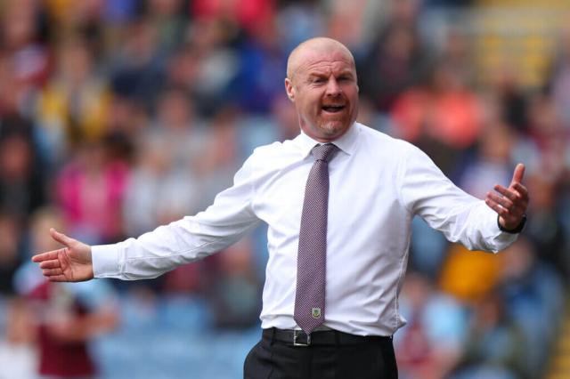 开云体育下载-【史话】百场0红牌算啥，温格12张红牌能夺双冠！